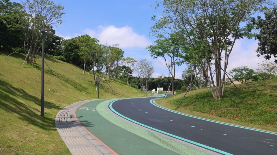 Zoyo Greenfield Estates — Walking & cycling track